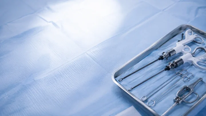 Sterile OR drape under a soft surgical light